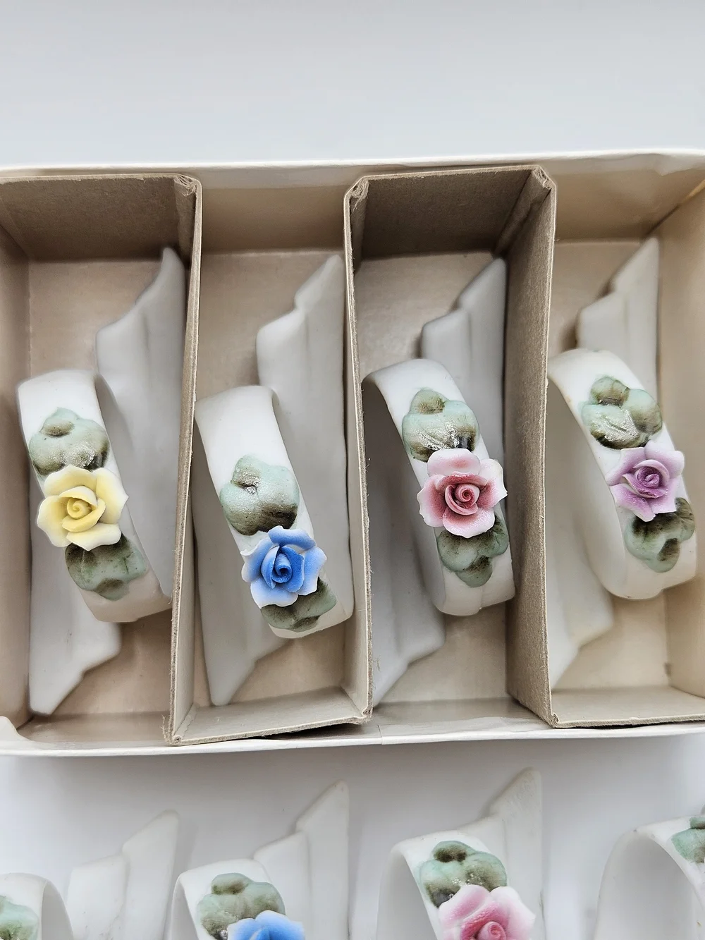 VINTAGE Vintage Lefton Japan Porcelain Pastel Flower Floral Napkin Rings Set 8